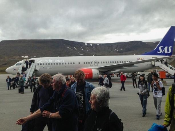 Nel 1975, nella città settentrionale apparso Airport (Longyearbyen).