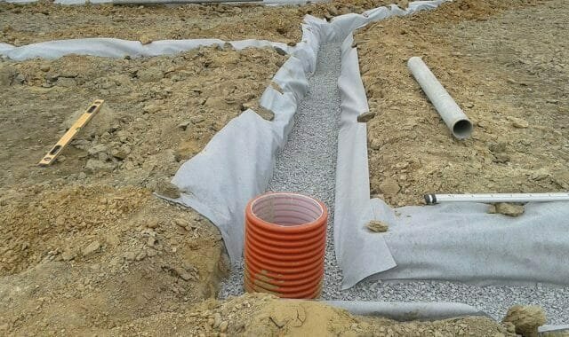 geotessile Per proteggere i tubi da terra intasamento, sabbia e altri materiali pregiati, essi devono essere avvolti