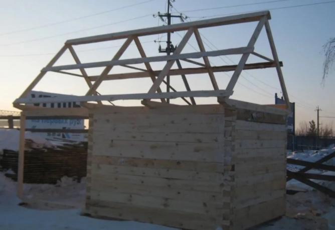 Costruire un bagno di quadro o acquistare ready-made, se il bilancio è di 50 mila rubli?