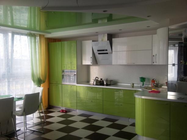 Cucina verde (54 foto) Ischia: video istruzioni su decorazione d'interni fai da te, design, set da cucina, tavolo, sedie, pareti, soffitto, Leroy Merlin, foto e prezzo