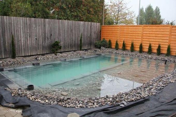 I padroni di casa fatto una piscina, laghetto.