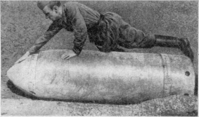 soldato sovietico catturato con un proiettile.
