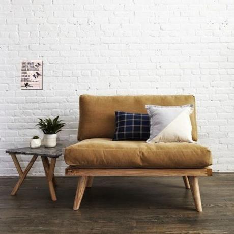 Come scegliere un divano in piccolo soggiorno: 5 idee intelligenti