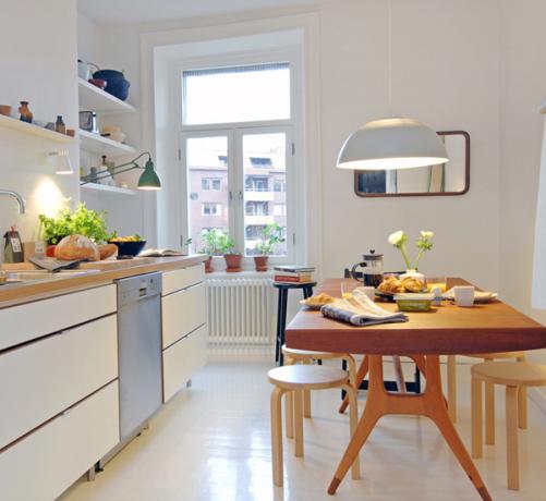 L'arredamento scandinavo è una buona soluzione per una piccola cucina