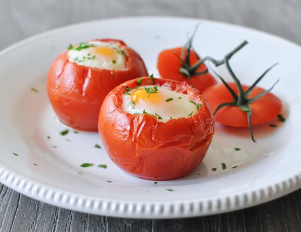 Uova strapazzate con pomodori
