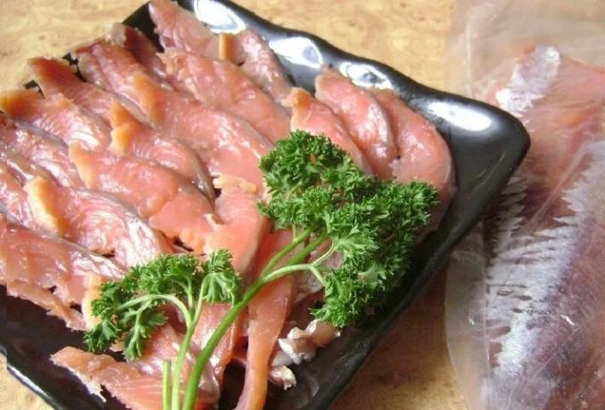 Come faccio a fare una fragrante salata da congelato salmone "salmone". ricetta facile