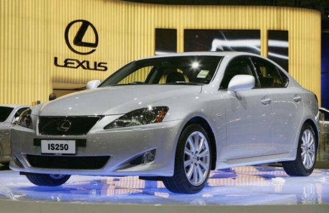Lexus IS vetture sono associati con il lusso e l'affidabilità. | Foto: cheatsheet.com.