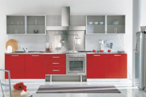 cucina in rosso e bianco