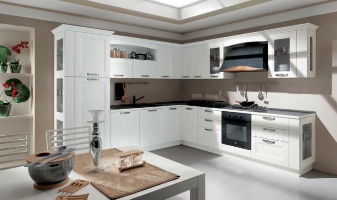 Cucina in bianco (48 foto): come decorare l'interno con le tue mani, istruzioni video, foto e prezzo