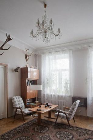 architetti d'interni sovietici tenuti in appartamento.