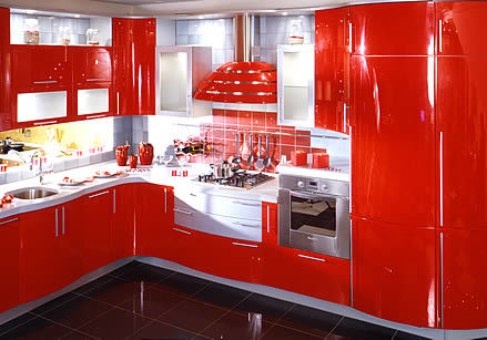 cucine rosse e bianche