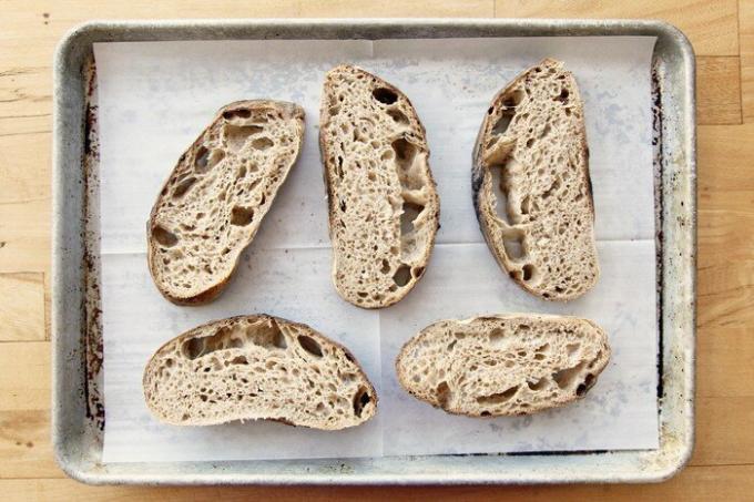 Come mantenere il pane fresco anche dopo un mese: un trucco che è utile a tutti