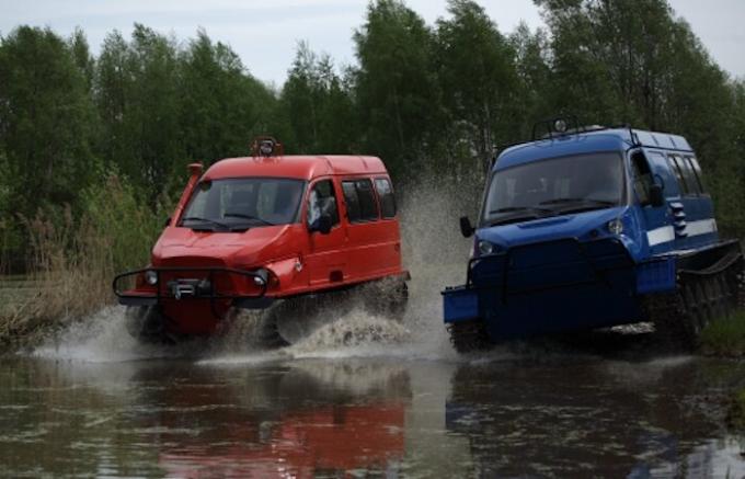 "Beaver" e "leopardo delle nevi" - ATV russo per cacciatori e pescatori.