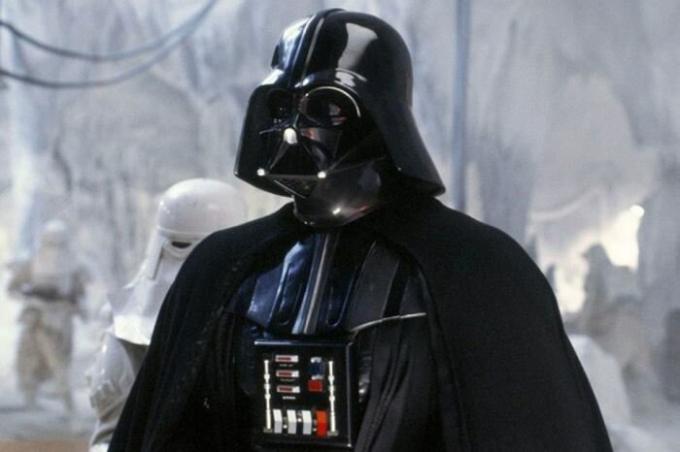 Sui motivi di elmo cornuto Darth Vader - il cattivo principale della fiction saga di "Star Wars".