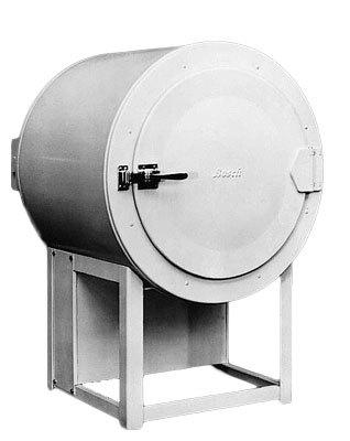 Vecchia foto: il primo frigorifero Bosch